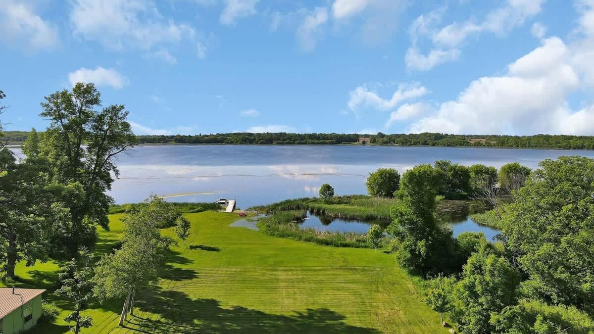 Lake Front Home With Pool And Stunning Views Annandale Exterior photo